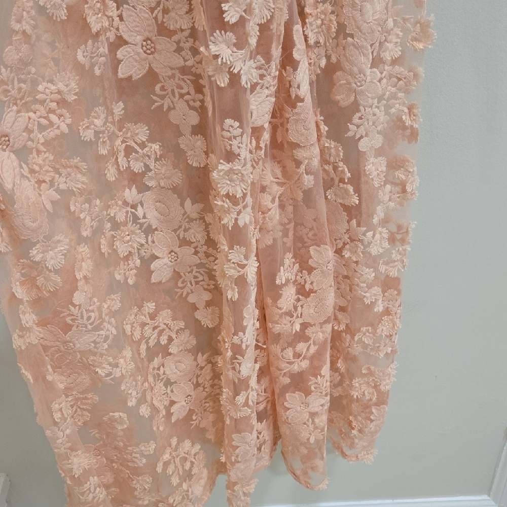Fashion Nova Peach Floral Lace Wedding Dress **NWOT** - Picture 3 of 14
